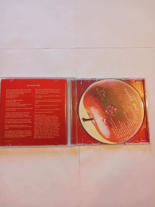 Shakira, Oral Fixation Vol. 2, CD