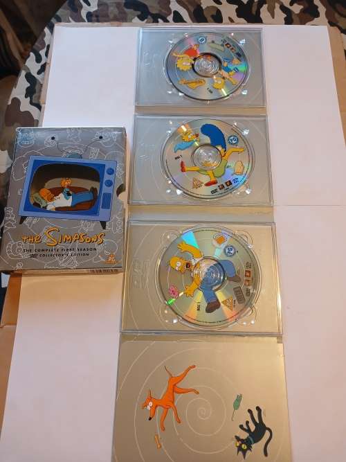 The Simpsons, The Complete First Season DVD Collector`s Edition