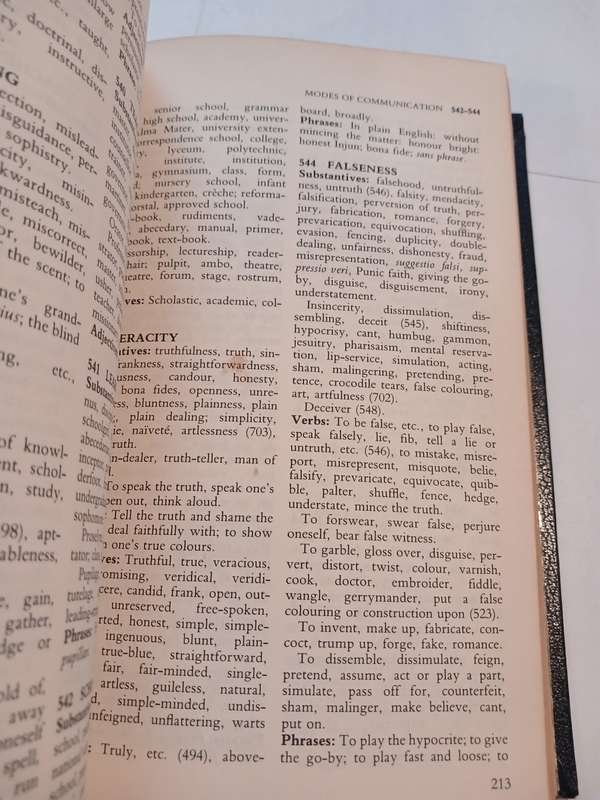 Roget`s Thesaurus, The Everyman Edition, 1986, Leatherbound, Gilded Edging
