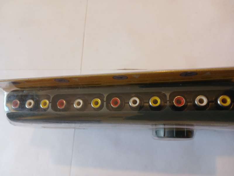 AV Selector with S-Video, 4 in 1 out, AV-109