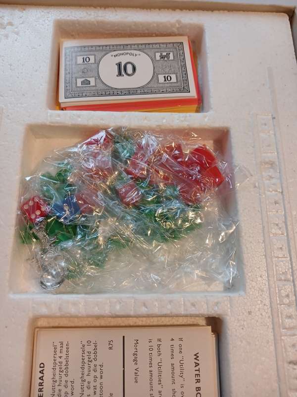 Vintage Monoploy Board Game, Bilingual