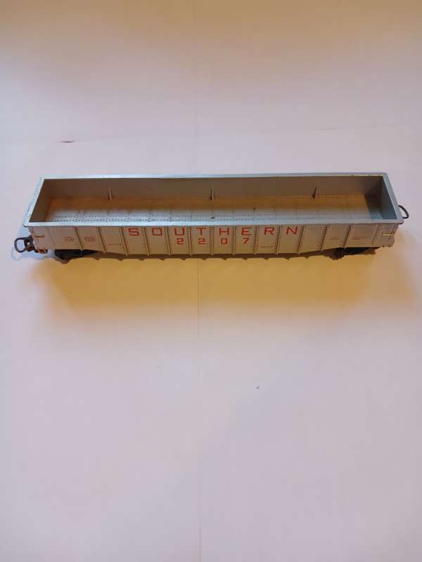 Lima Model Trains, Southern 2207 Train Car