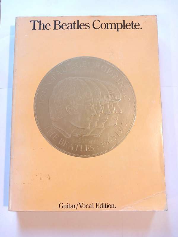 The Beatles, The Beatles Complete Guiter/Vocal Edition, Ray Connolly