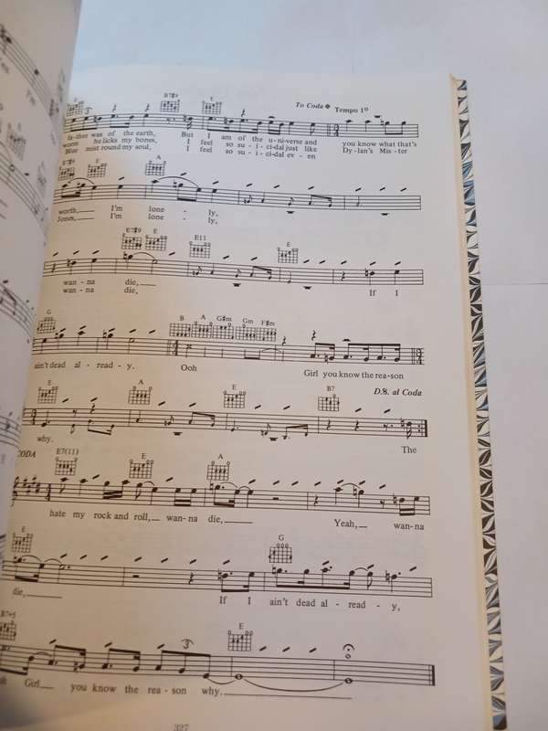 The Beatles, The Beatles Complete Guiter/Vocal Edition, Ray Connolly