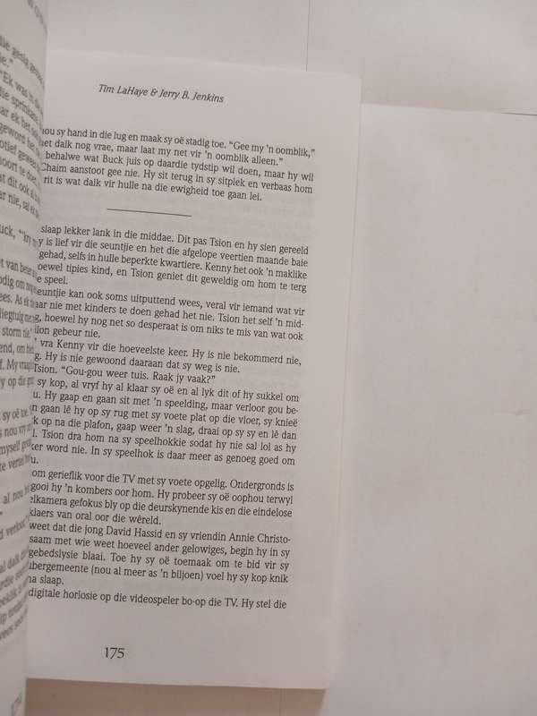 Die Inwoning, Satan Word Mens by Tom Lahaye and Jerry B. Jenkins