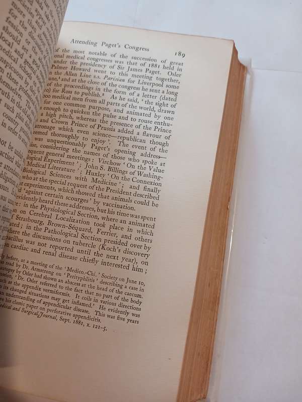 The Life of Sir William Osler by Harvey Cushing Vol. 1, 1926
