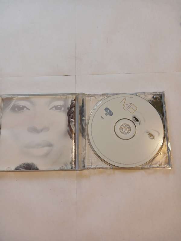 Mary J Blige, The Breakthrough CD