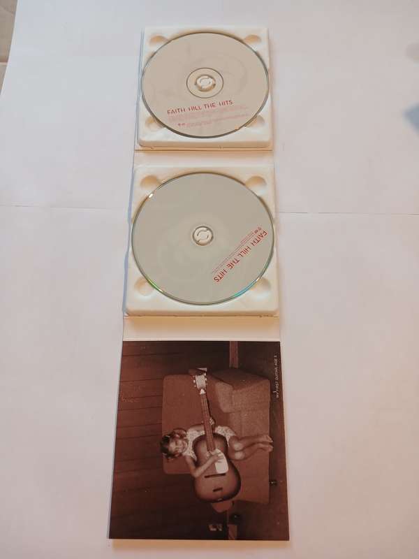 Faith Hill, The Hits CD/DVD