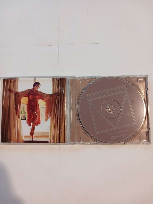 Florence + the Machine, Ceremonials CD