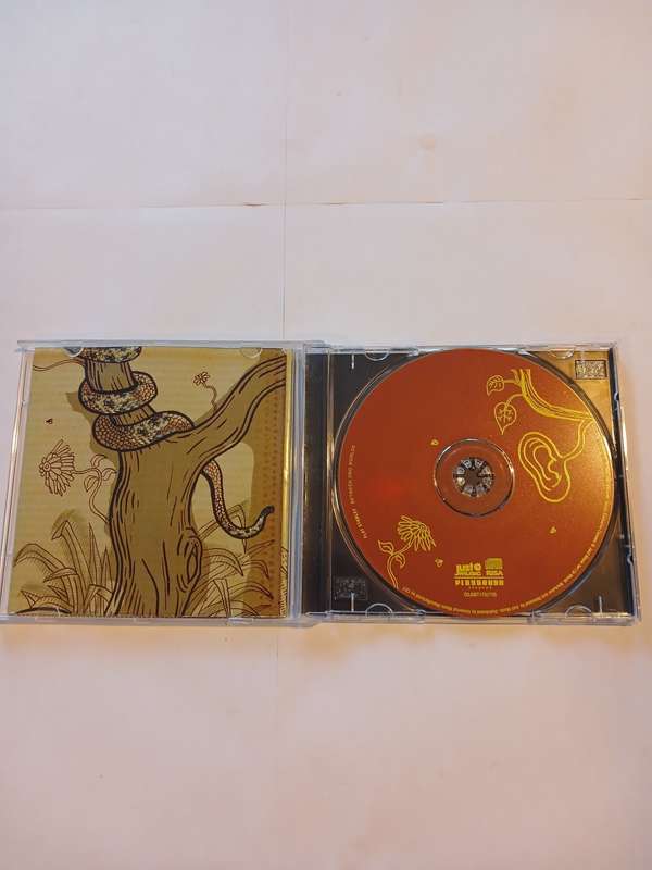 Flat Stanley, Between 2wo Worlds CD