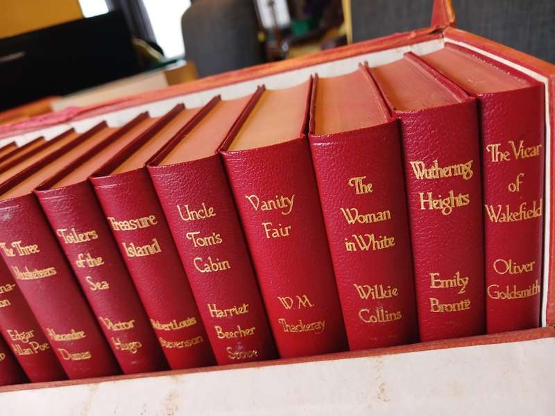 Original Vintage Boxed Set of Twenty Classic Novels, Central Classics