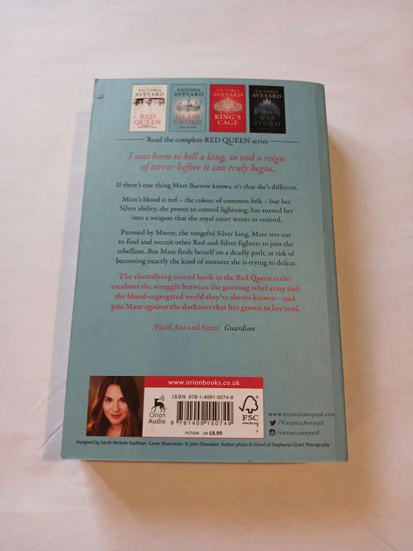 Glass Sword by Victoria Aveyard