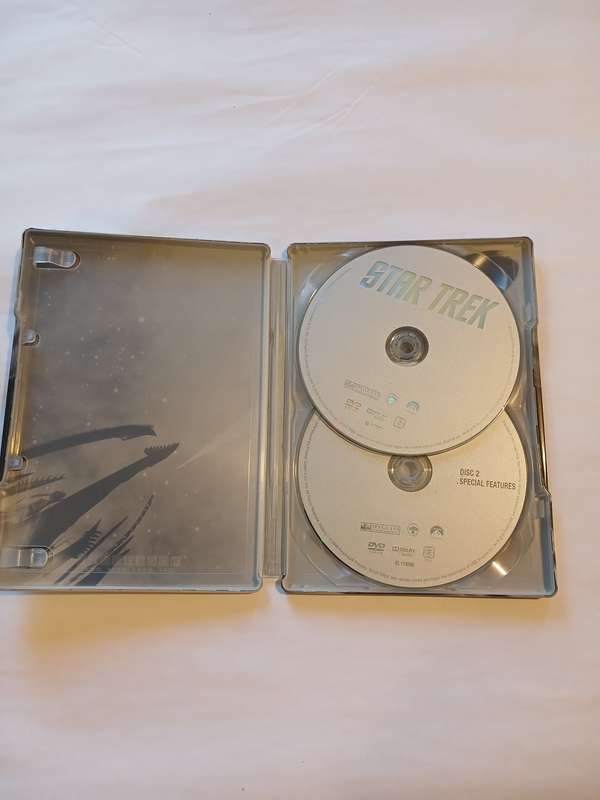 Star Trek 2009 DVD, 2 Disk special in Collectors Tin box