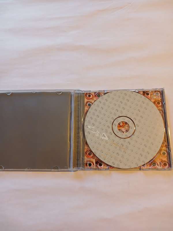 Staind, 14 Shades of Grey CD