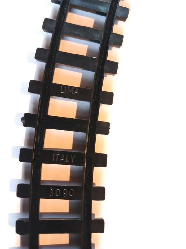 Lima Model Train Tracks, Plastic x 14 curved