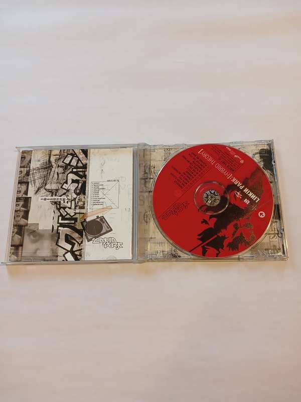 Linkin Park, Hybrid Theory CD