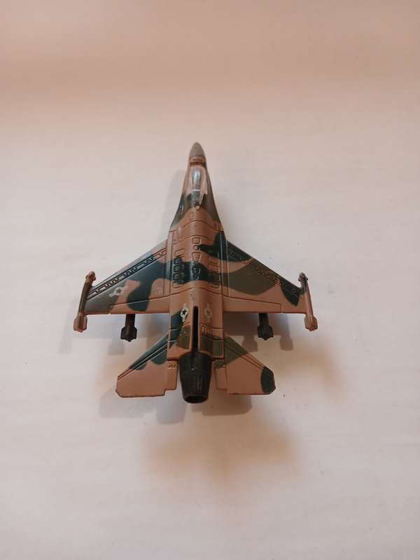 F-16 Diecast Aircraft, Maisto