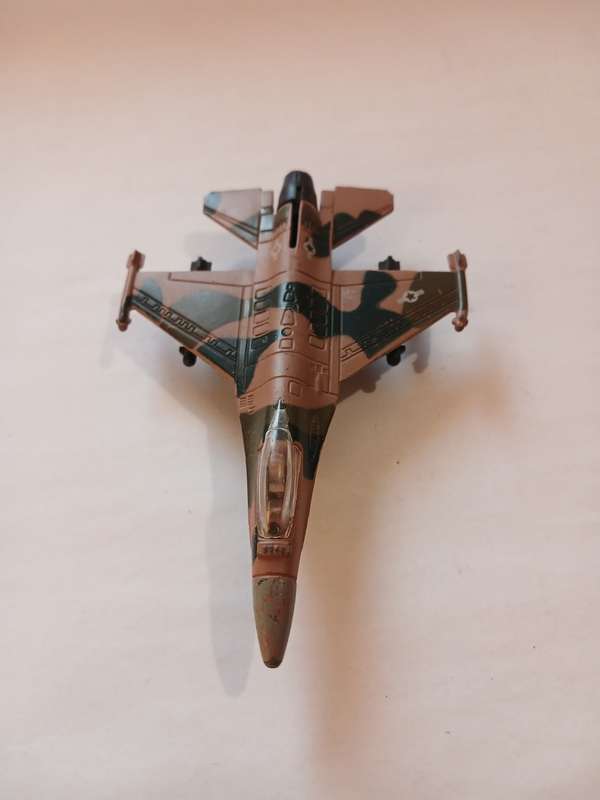 F-16 Diecast Aircraft, Maisto