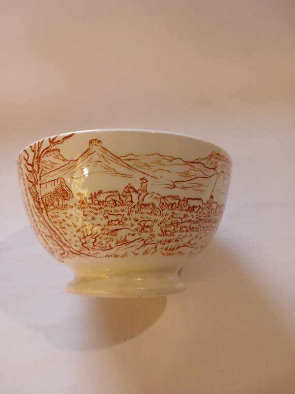 Voortrekker Commemorative Bowl, Uniewinkels Pretoria, Diens