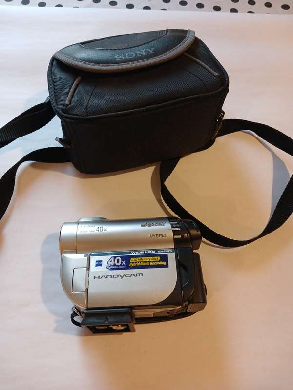 Sony Handycam, DCR-DVD610E