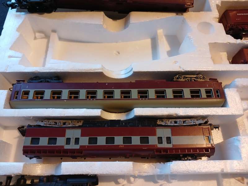 Lima, Italy, Couches and Locomotives