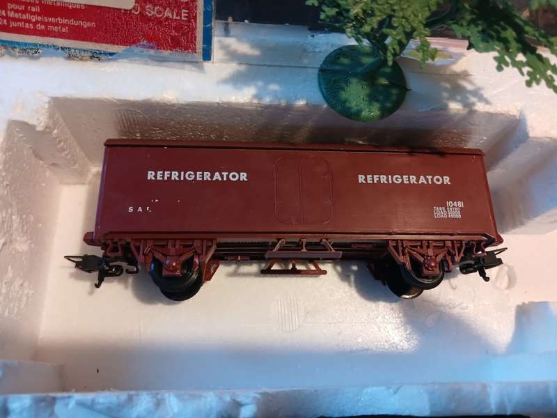 Lima, Italy, Couches and Locomotives