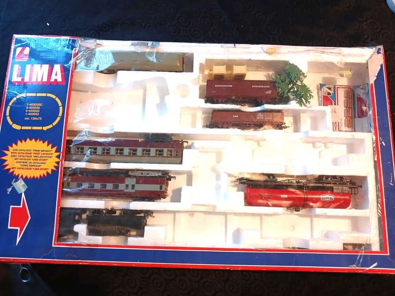 Lima, Italy, Couches and Locomotives