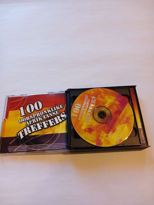 100 Oorspronklike Afrikaanse Treffers, 5 x CD