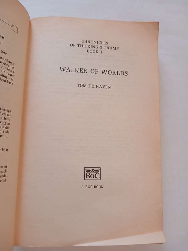 Walker of Worlds by Tom De Haven, Chronicles of the King's Tramp Book 1