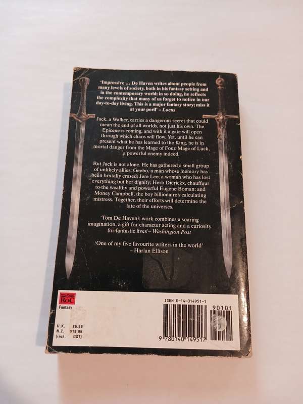 Walker of Worlds by Tom De Haven, Chronicles of the King's Tramp Book 1
