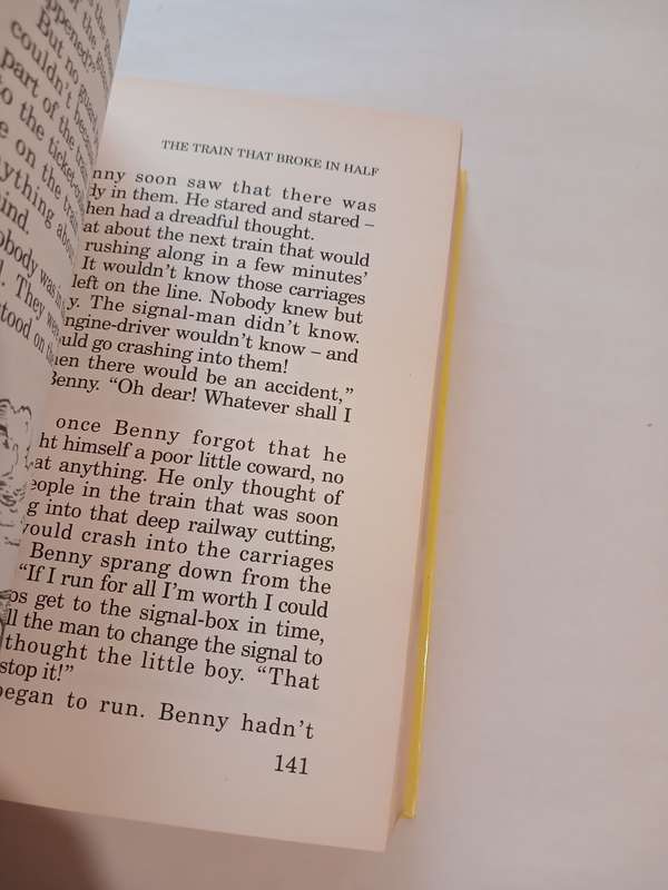 The Smugglers' Cave and Other Stories by Enid Blyton