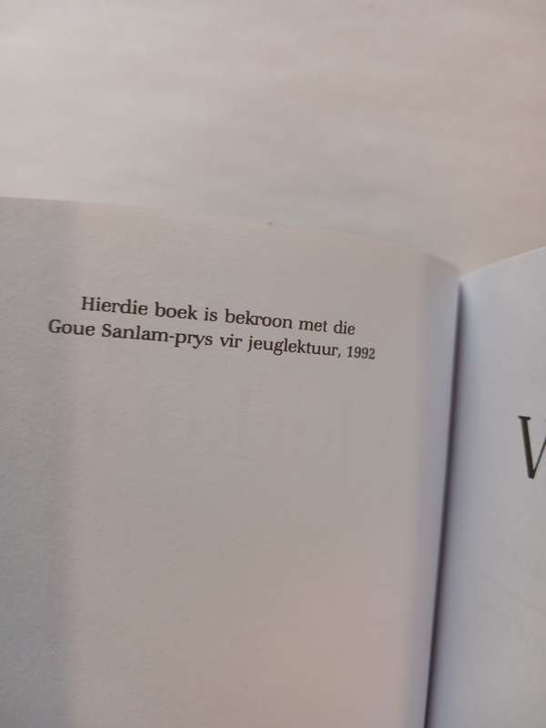 Vlerkdans by Barrie Hough