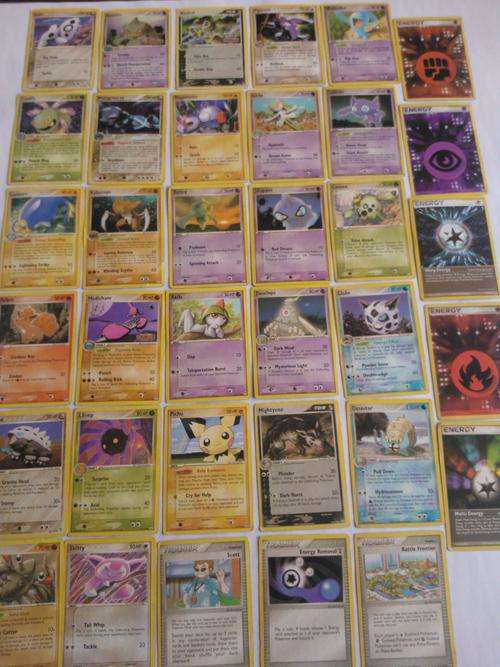 2007 Pokemon/Nintendo trading cards x 35