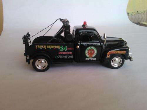 1953 Chevrolet Pickup Tow Truck - 1:32