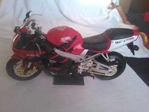 Honda CBR 929RR model bike - 1:6 - Diecast - NewRay - Boxed