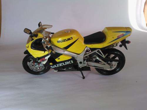 Suzuki GSX-R 600 model bike - Diecast - 1:12