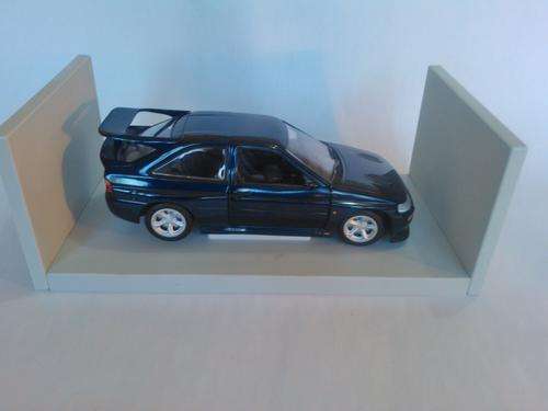 Ford Escort Cosworth(1992) model car - Diecast - 1:18