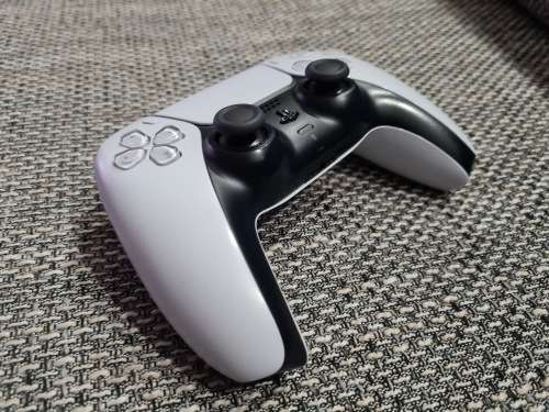 Playstation 5 + 3 Dualsense + Pulse 3D