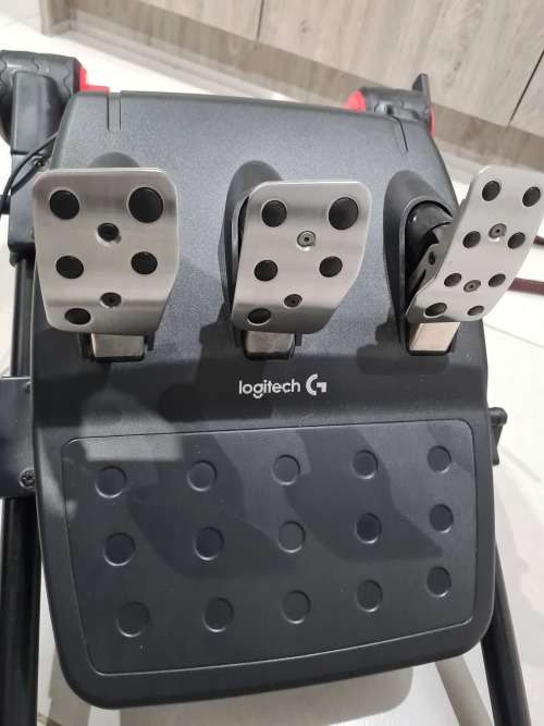 F-GT Lite Racing Rig and Logitech G29