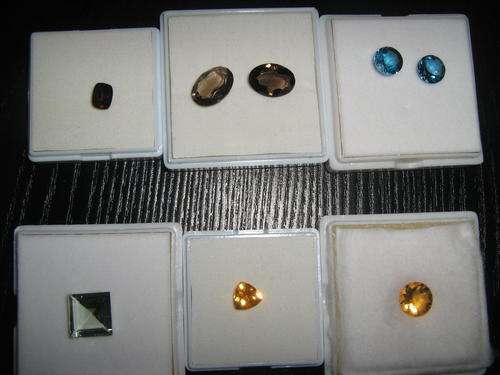 Mixed lot gemstones