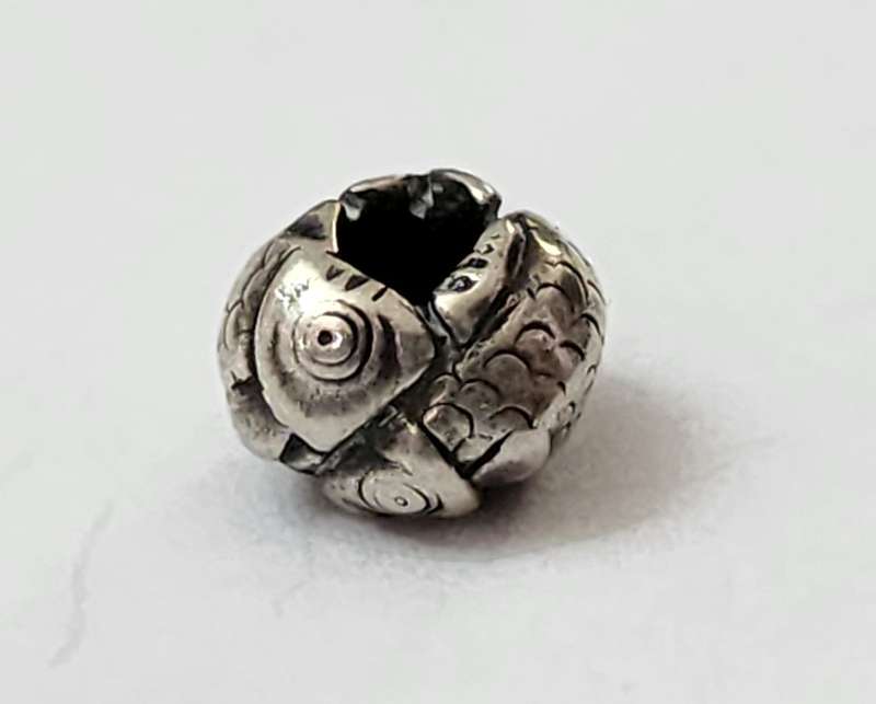 SOULFUL PISES - RETIRED BEAD