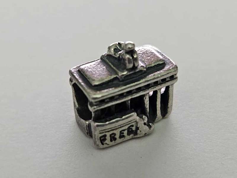 BRANDENBURG GATE TROLL BEAD - GERMANY WORLD BEAD - RETIRED