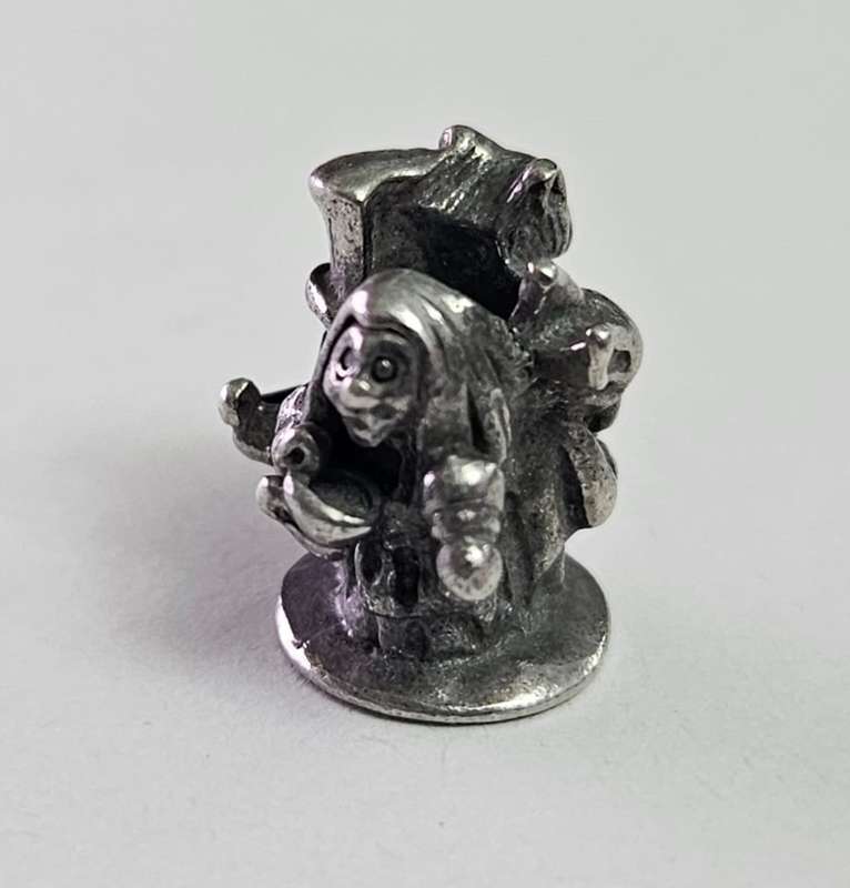 ENGLISH TEA PARTY MAD HATTER TROLLBEAD - UNITED KINGDOM WORLD BEAD - RETIRED