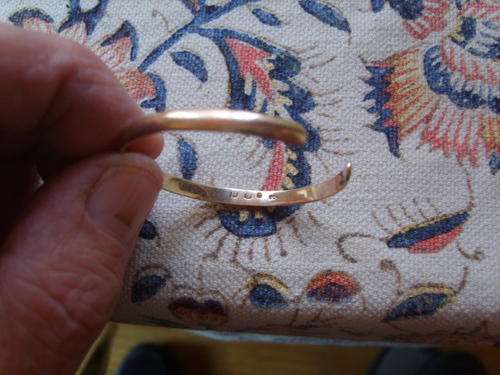 VINTAGE CHILDS 9 CARAT GOLD ARMULET. VERY GOOD CONDITION. 5.3 GRAMS