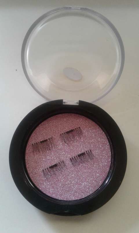 MAGNETIC FALSE EYELASHES 4 PIECE BEAUTY
