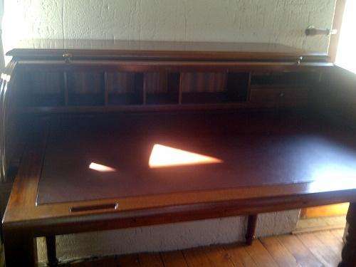 'ADAM BEDE' Solid Mahogany Roll Top Desk & Chair