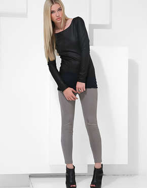 Grey Leggings brand new never been wore L