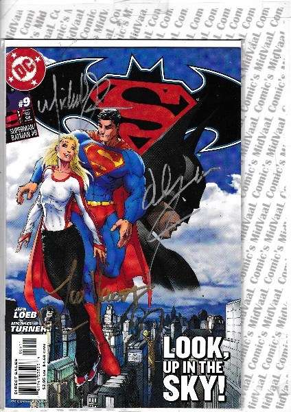 SUPERMAN/BATMAN # 9 SIGNED BY MICHAEL TURNER,LAURA VANDERVOORT & HENRY CAVILL WITH A SMALLVILLE COA