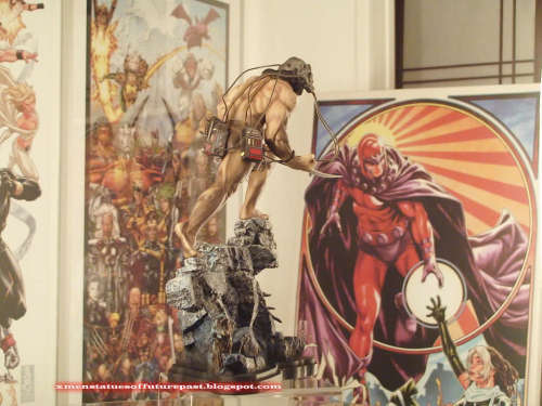 BOWEN: WEAPON X STATUE - MINT   VERY RARE ITEM!