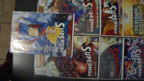 SUPERMAN/SUPERGIRL COMICS X 7 MINT